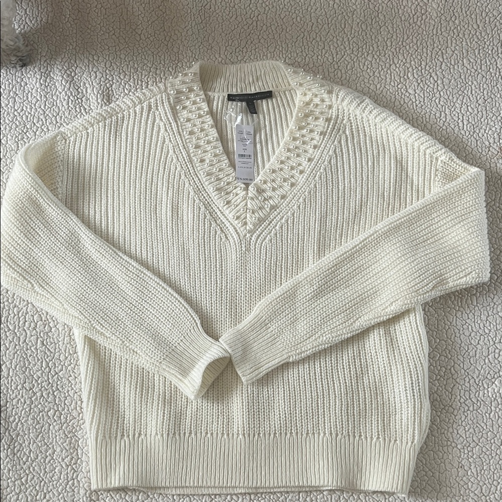 White House Black Market Cream V-Neck Sweater
